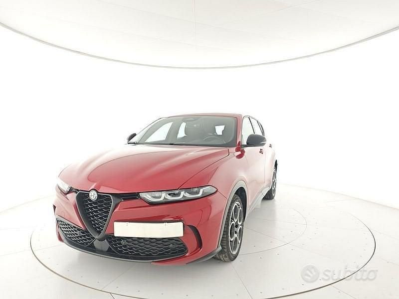 Gebraucht Alfa Romeo Tonale Sprint 131 PS (96 kW) 2024 Rot SUV