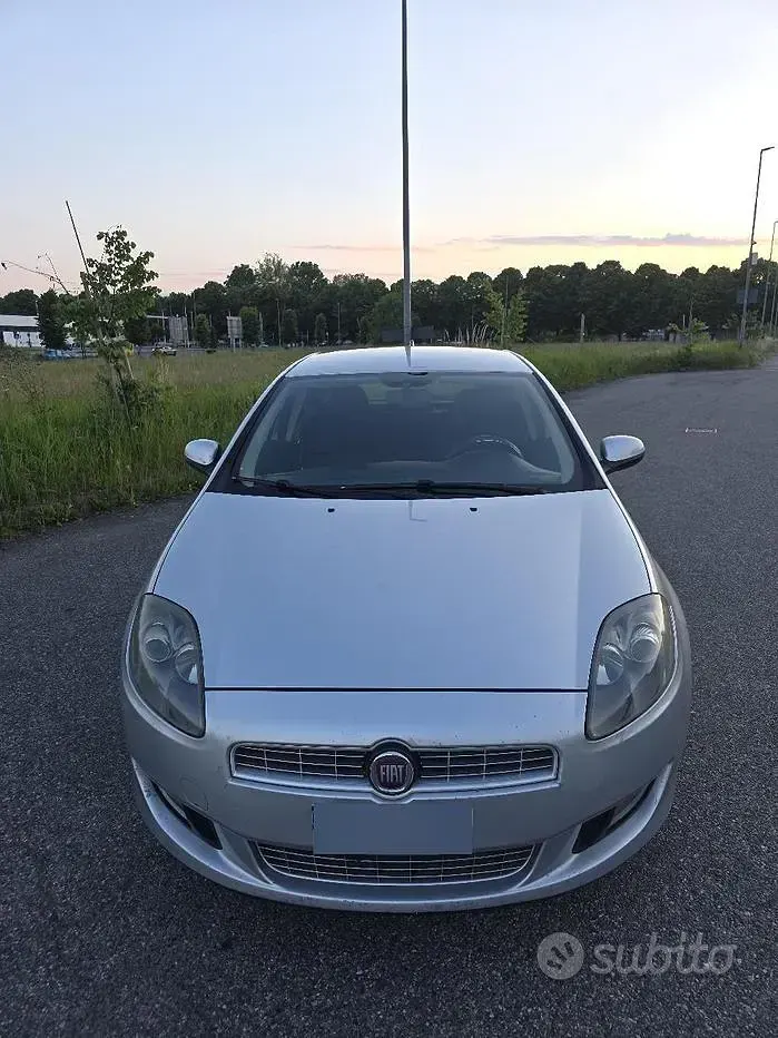 Usata Fiat Bravo 120 CV (88 kW) 2010 Grigio Utilitaria