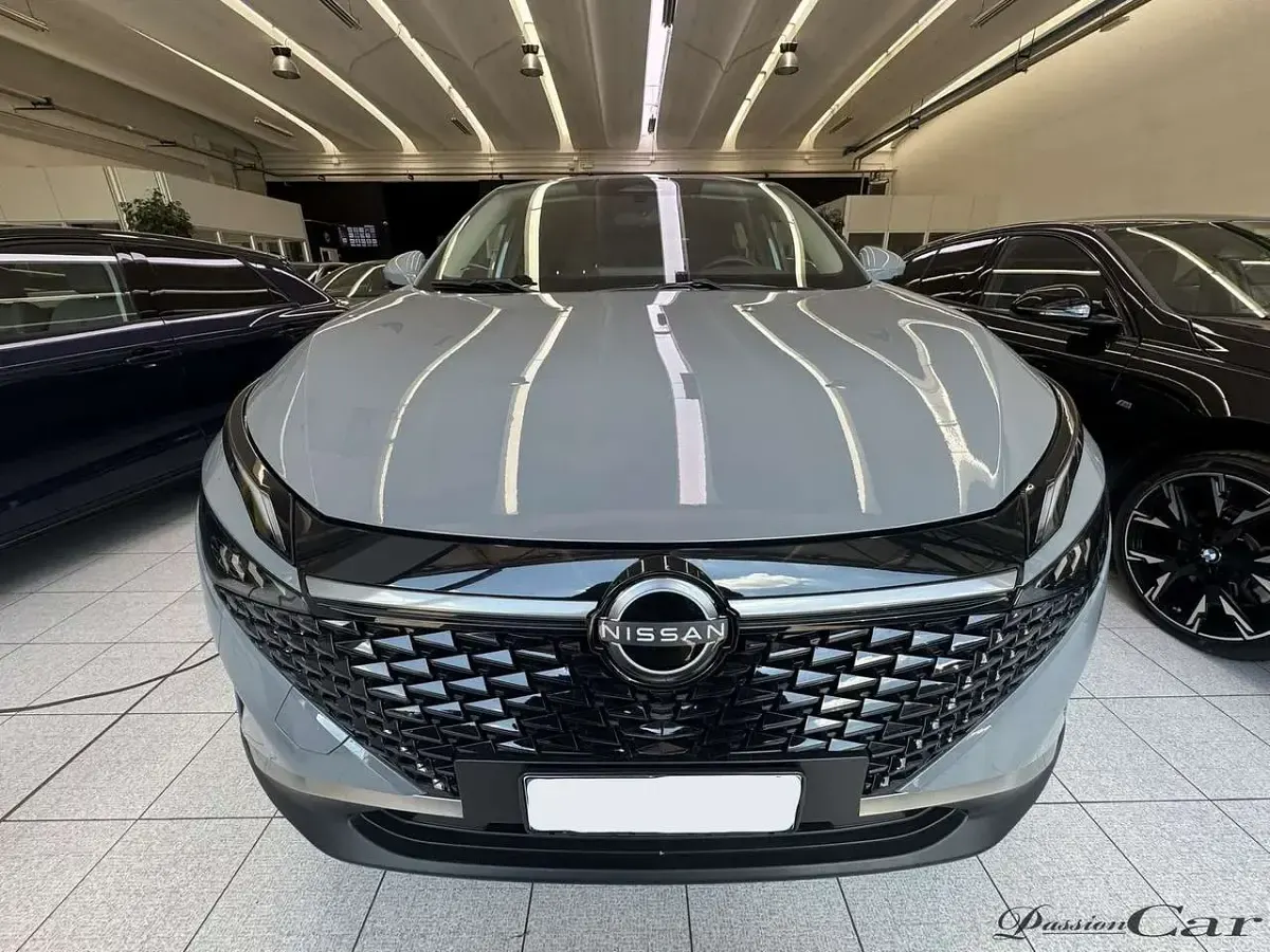 Usata Nissan Qashqai Acenta 140 CV (102 kW) 2025 Grigio SUV