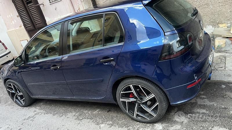 Usata VW Golf IV 105 CV (77 kW) 2006 Blu Berlina