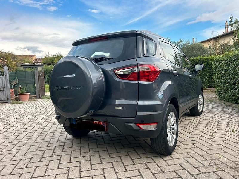 Grigio Usata 2015 Ford Ecosport SUV | 8000 € - Immagine 1/4