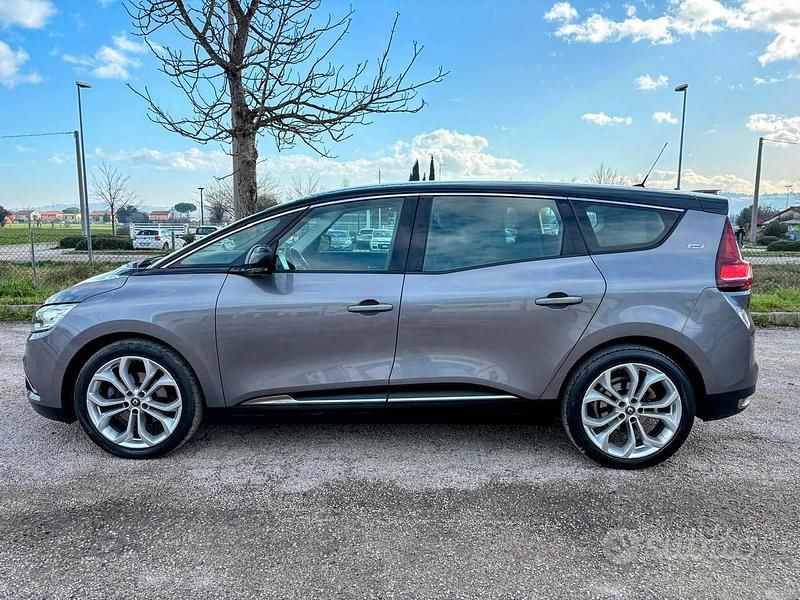 Usata Renault Clio GrandTour 2019 Grigio Station wagon