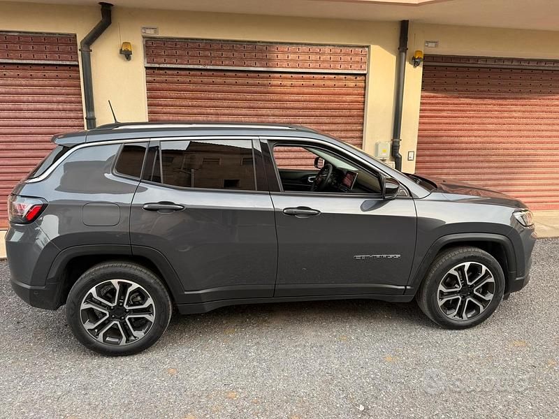 Usata Jeep Compass 131 CV (96 kW) 2021 Grigio SUV