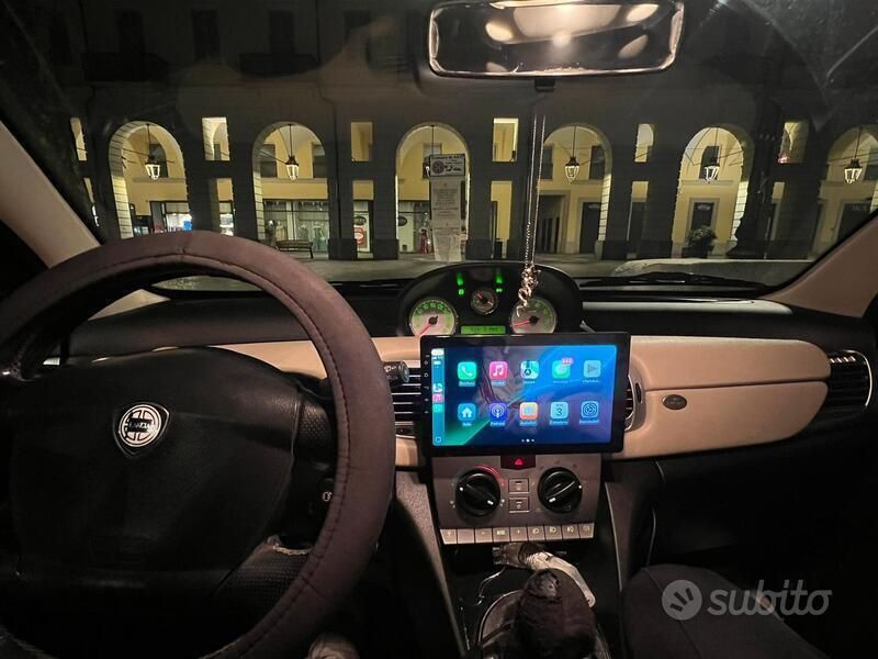 Usata Lancia Ypsilon 69 CV (50 kW) 2006 Nero Utilitaria