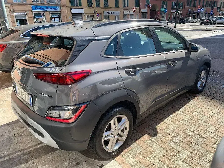 Usata Hyundai Kona 120 CV (88 kW) 2021 Grigio SUV