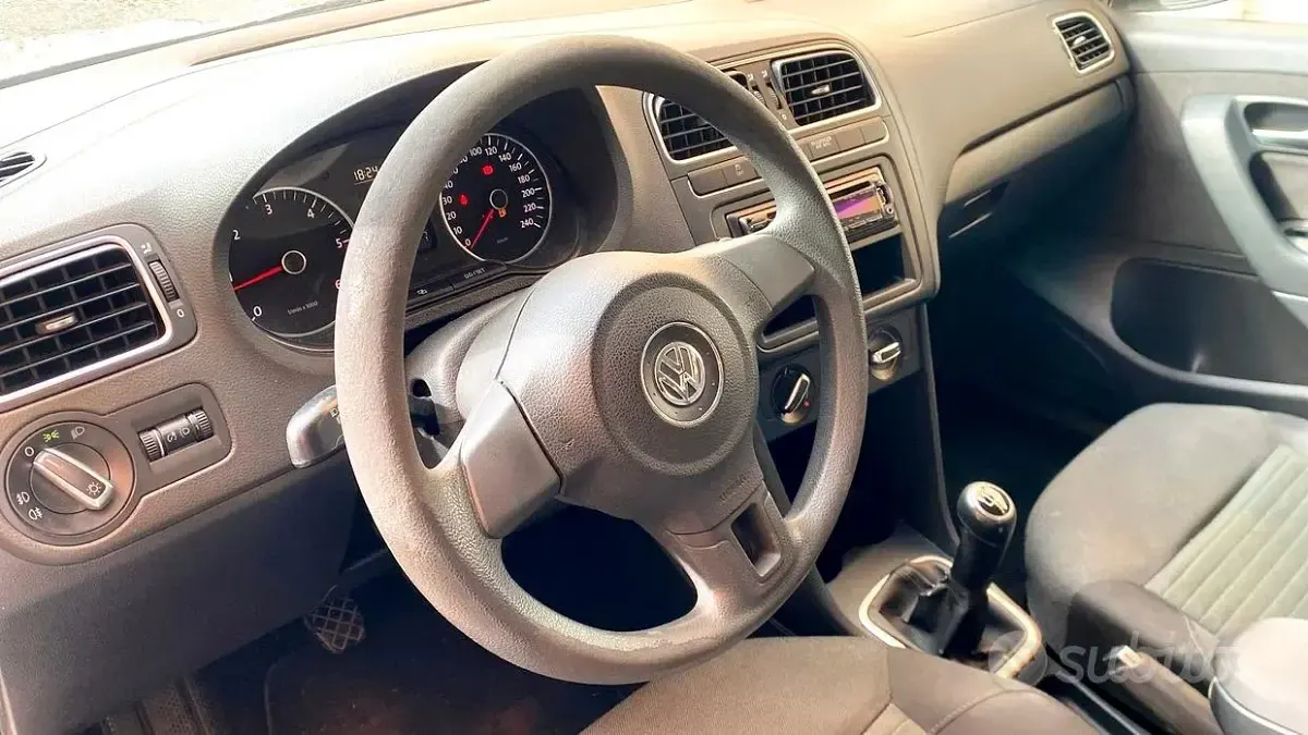 Usata VW Polo 90 CV (66 kW) 2011 Bianco Utilitaria