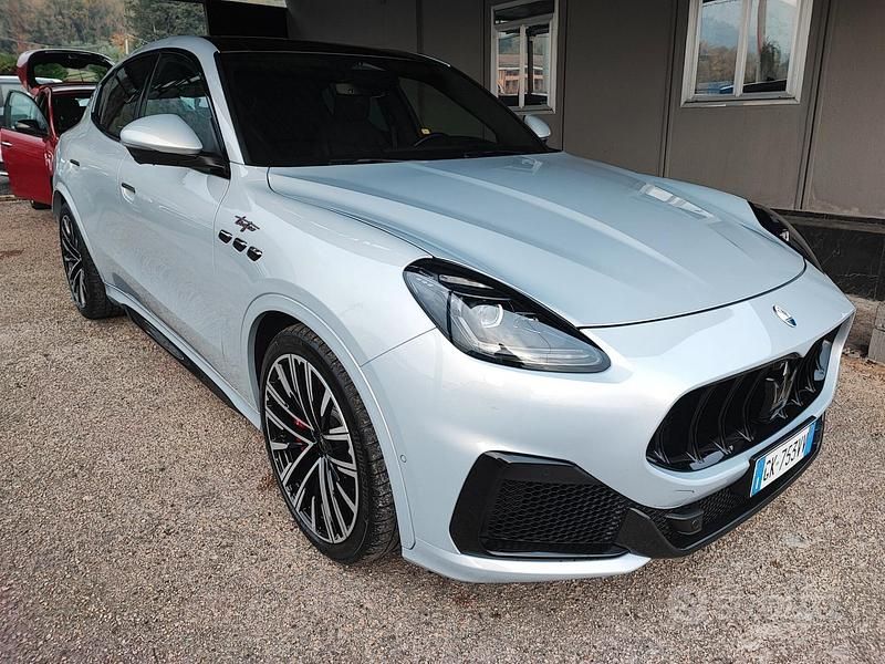 Usata Maserati Grecale 530 CV (389 kW) 2022 Grigio SUV