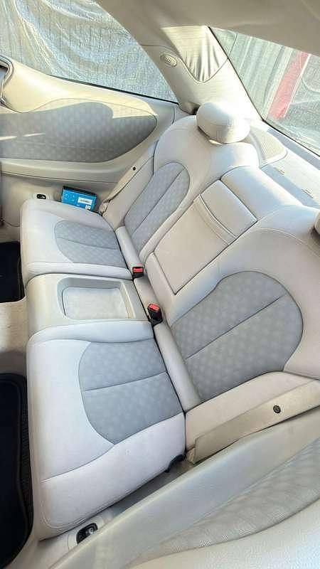 Usata Mercedes CLK270 Avantgarde 170 CV (125 kW) 2004 Argento Coupé