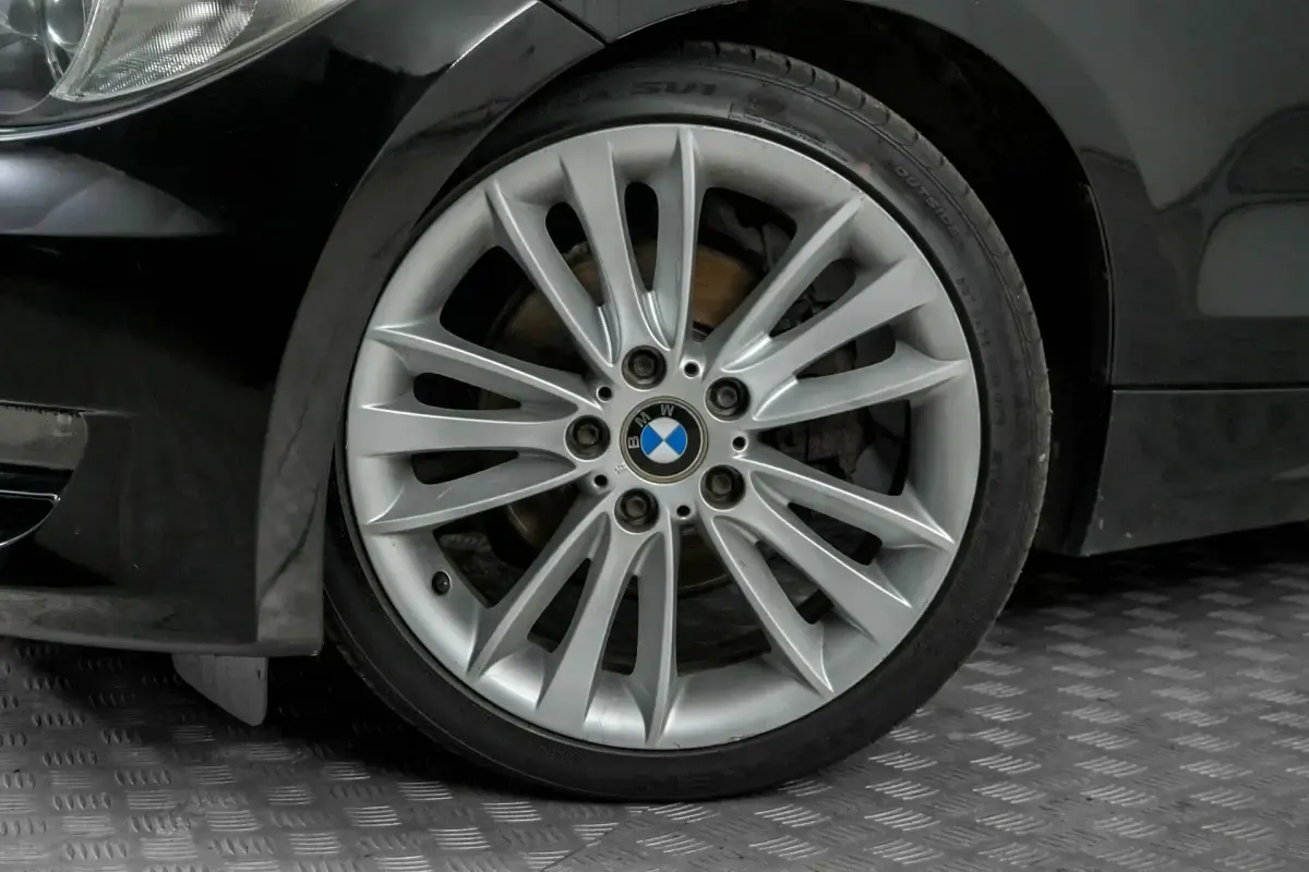 Usata BMW 120 Cabriolet 170 CV (125 kW) 2008 Nero Cabrio