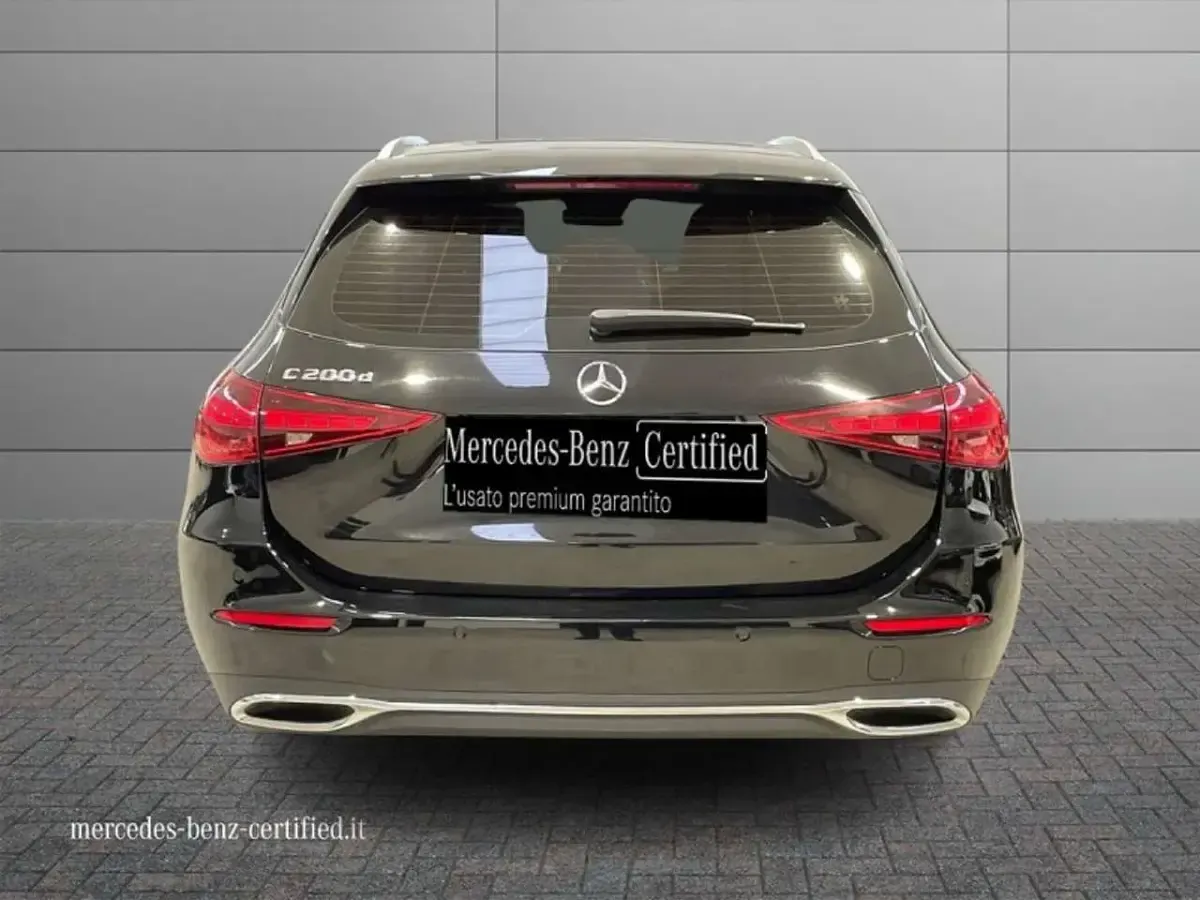 Usata Mercedes C200 163 CV (119 kW) 2023 Grigio Station wagon