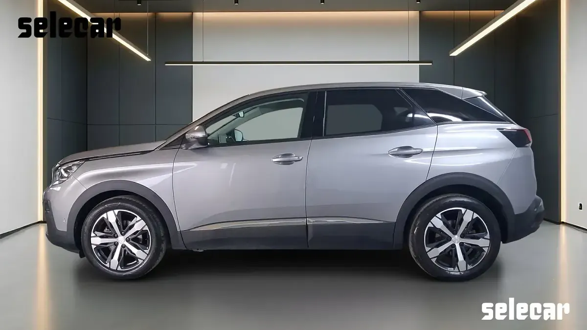 Usata Peugeot 3008 Allure 131 CV (96 kW) 2019 8e argento reflex metallizzato SUV
