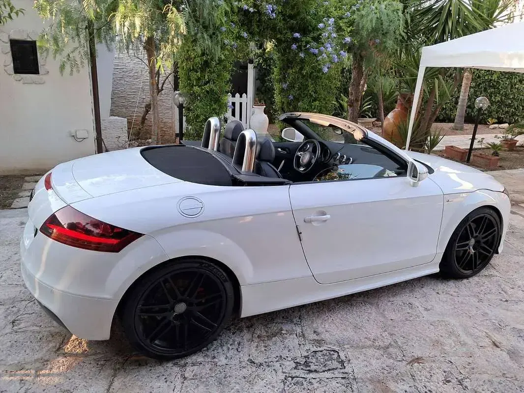 Usata Audi TT Roadster 170 CV (125 kW) 2012 Bianco Cabrio