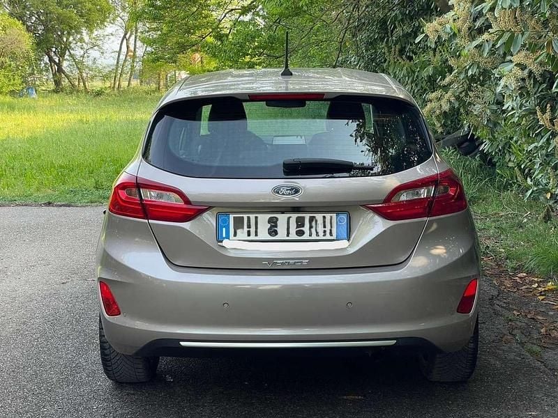 Usata Ford Fiesta Vignale 101 CV (74 kW) 2018 Oro Utilitaria