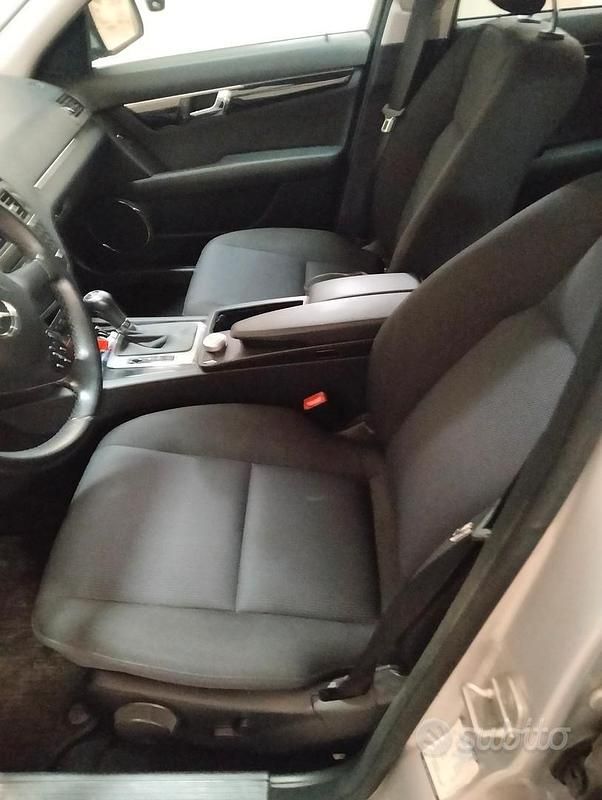 Usata Mercedes C220 170 CV (125 kW) 2009 Grigio Station wagon