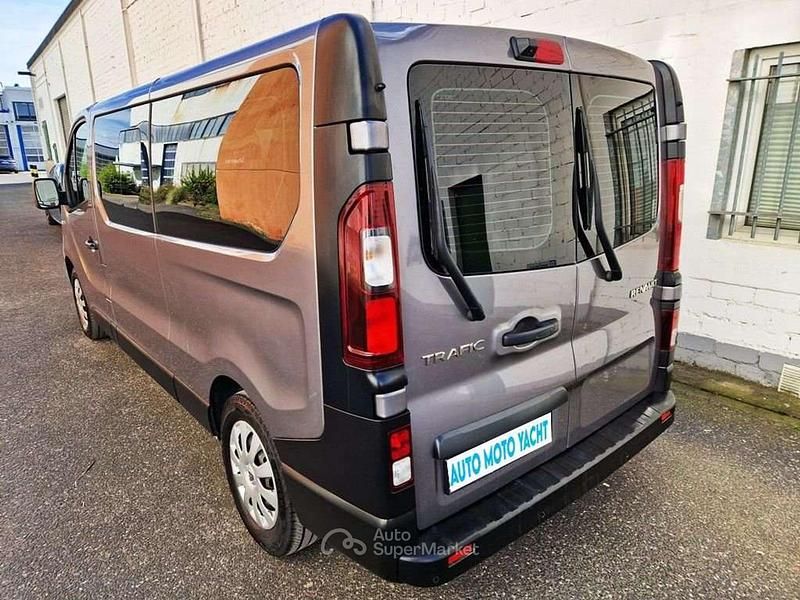 Usata Renault Trafic 170 CV (125 kW) 2020 Grigio Monovolume