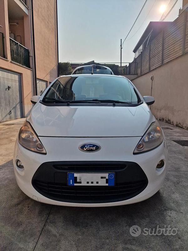Usata Ford Ka 75 CV (55 kW) 2011 Bianco Utilitaria