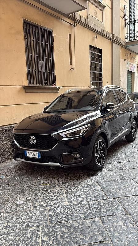 Usata MG ZS 106 CV (77 kW) 2024 Nero SUV