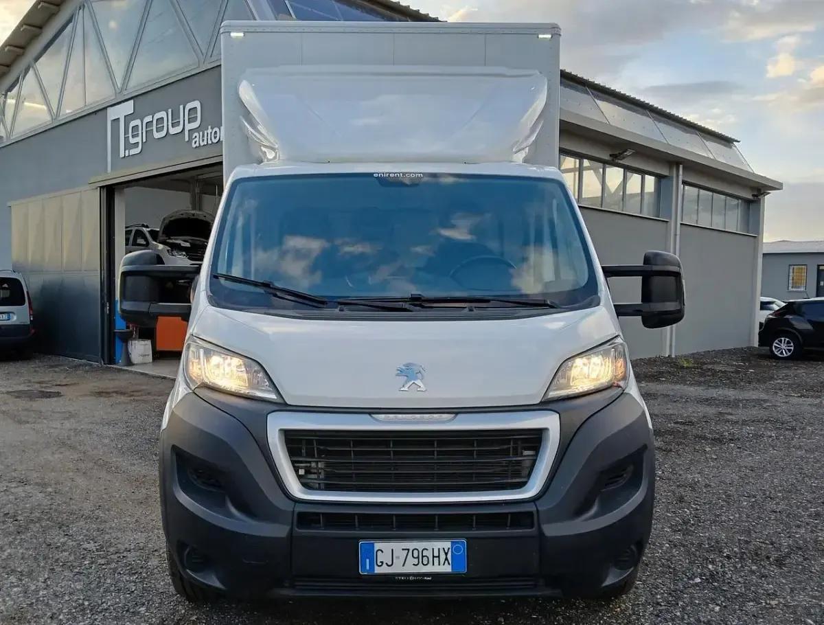 Usata Peugeot Boxer Premium 140 CV (102 kW) 2022 Bianco Furgone