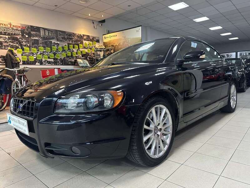 Nero Usata 2007 Volvo C70 Momentum Cabrio | 4900 € - Immagine 1/4