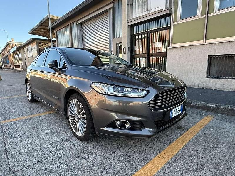 Usata Ford Mondeo Vignale 140 CV (102 kW) 2018 Berlina