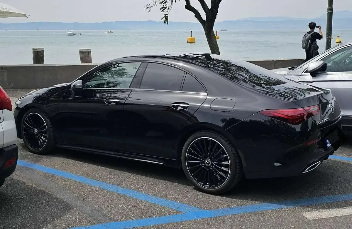Usata Mercedes CLA200 AMG Line Premium Plus 150 CV (110 kW) 2025 Nero Berlina