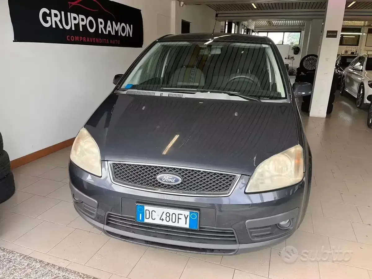 Usata Ford C-MAX Ghia 109 CV (80 kW) 2006 Grigio Monovolume