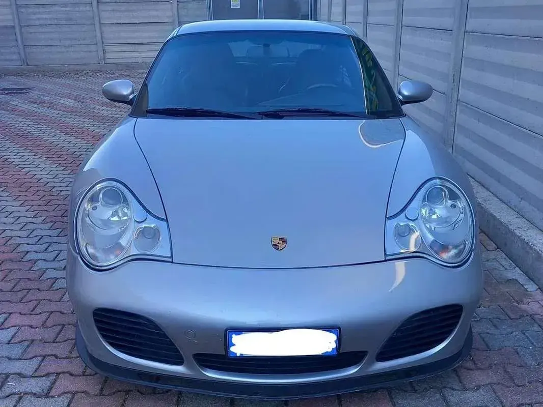 Usata Porsche 996 420 CV (308 kW) 2001 Argento Coupé
