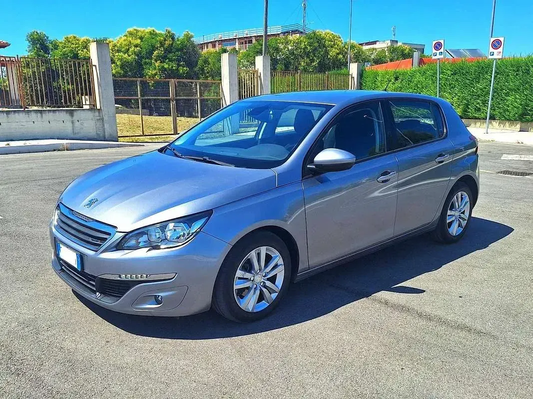 Usata Peugeot 308 Business-Line 120 CV (88 kW) 2017 Berlina