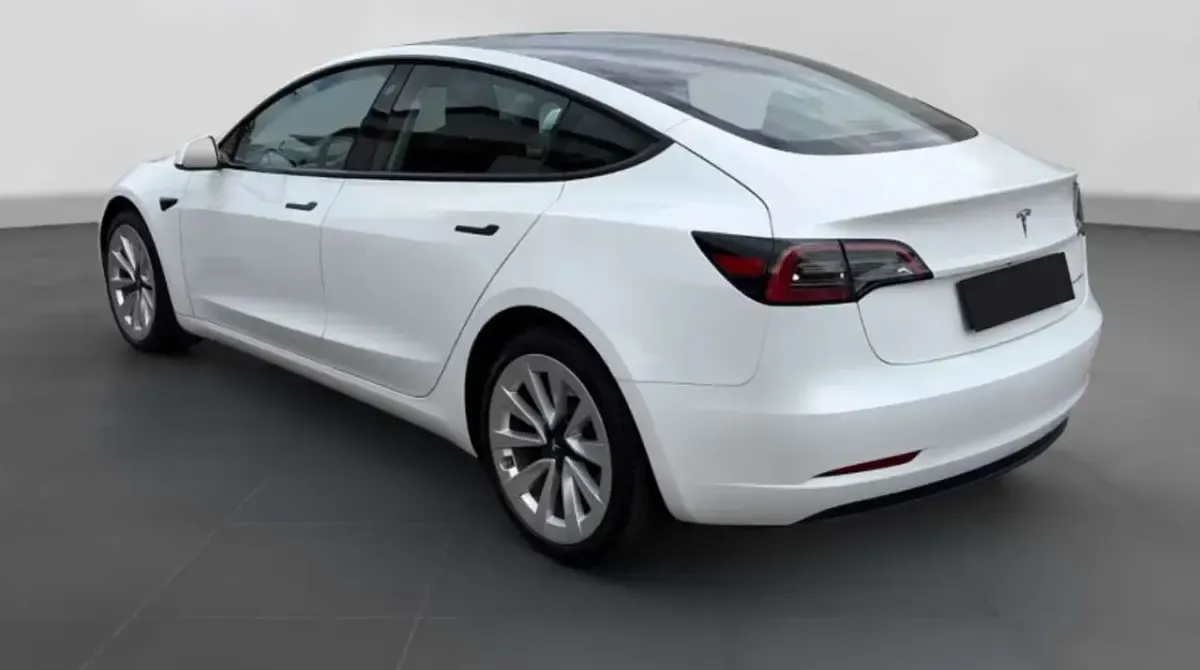 Usata Tesla Model 3 152 kW (208 CV) 2022 Bianco Berlina