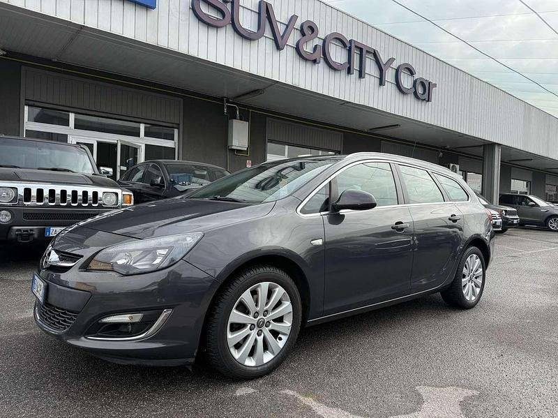Usata Opel Astra 131 CV (96 kW) 2014 Grigio Station wagon