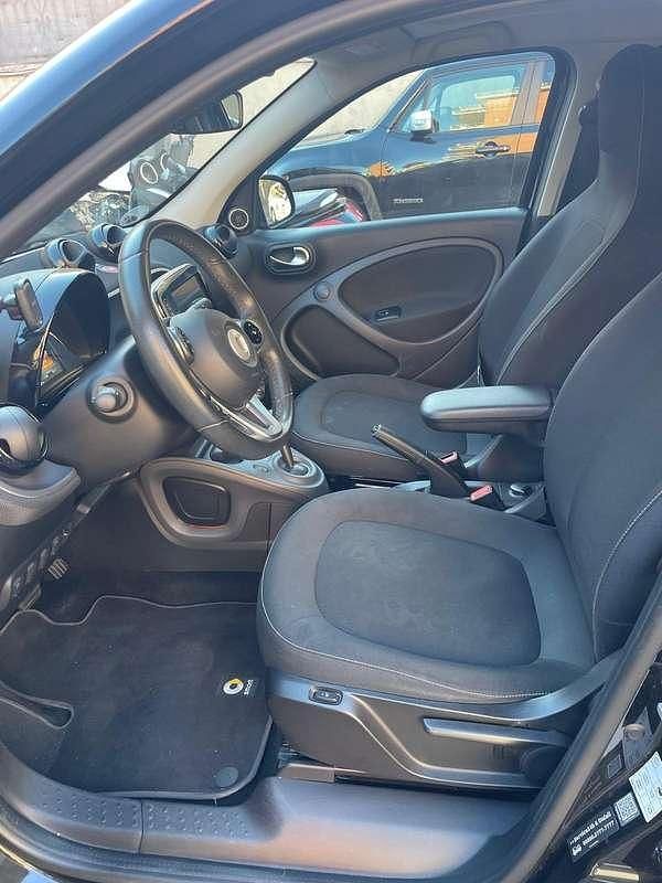 Usata Smart ForFour Passion 90 CV (66 kW) 2018 Nero Utilitaria