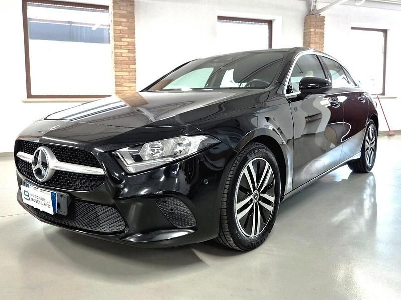 Usata Mercedes A180 115 CV (84 kW) 2021 Nero Berlina
