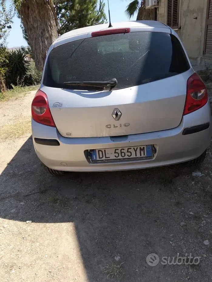Usata Renault Clio LE 85 CV (62 kW) 2008 Grigio Utilitaria