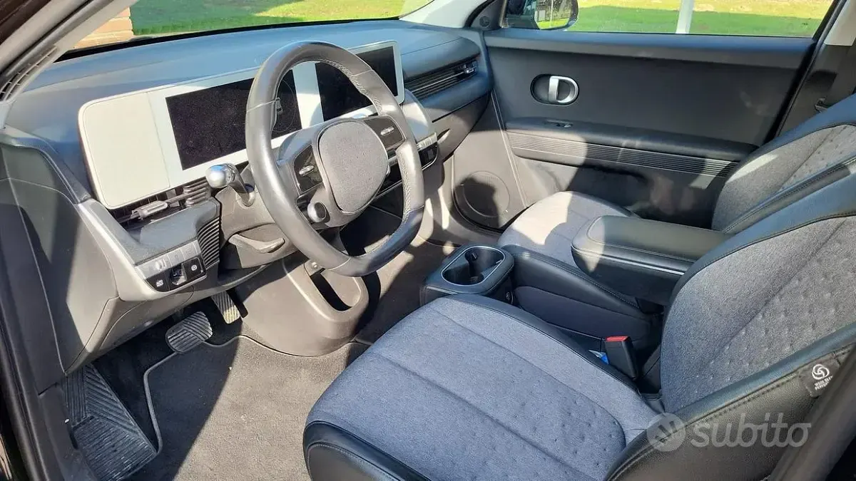 Usata Hyundai Ioniq 52 kW (72 CV) 2022 Nero Utilitaria