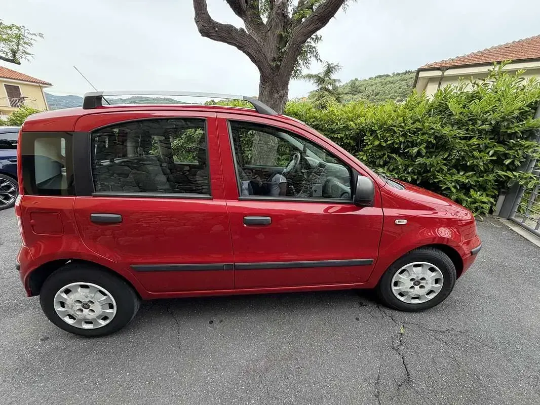 Usata Fiat Panda Dynamic 69 CV (50 kW) 2012 Rosso Utilitaria