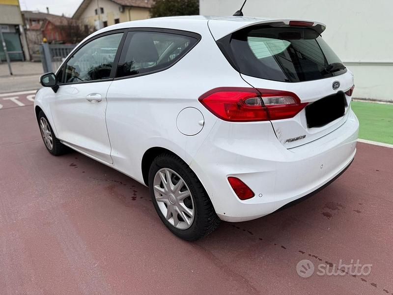 Gebraucht Ford Fiesta Titanium 86 PS (63 kW) 2021 Weiß Kleinwagen