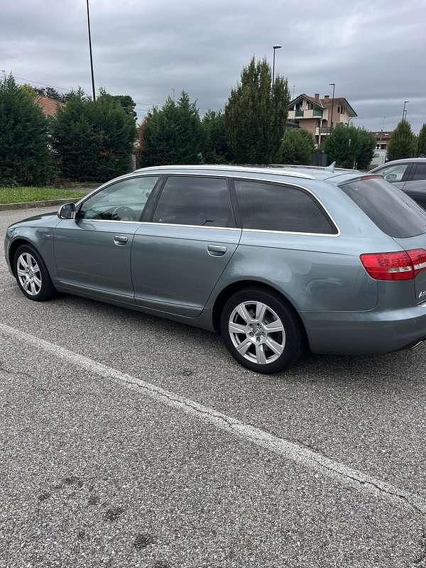 Usata Audi A6 239 CV (175 kW) 2011 Grigio Station wagon