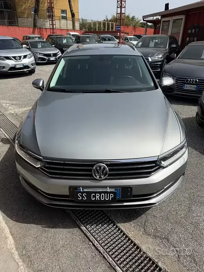 Usata VW Passat Executive 150 CV (110 kW) 2015 Grigio Berlina