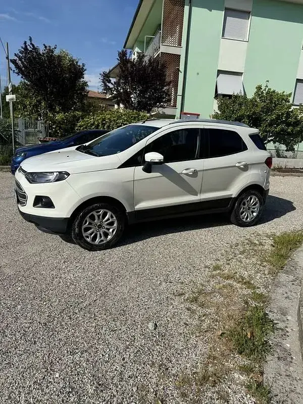 Usata Ford Ecosport Titanium 111 CV (81 kW) 2016 SUV