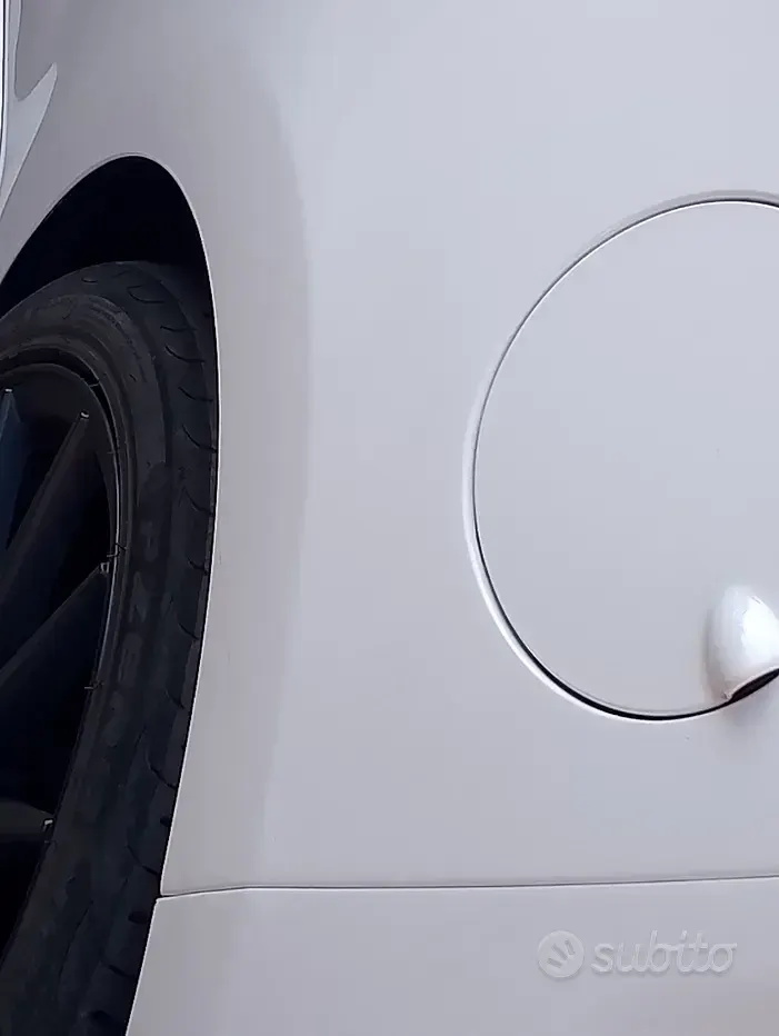 Usata Ford Fiesta 86 CV (63 kW) 2018 Bianco Utilitaria