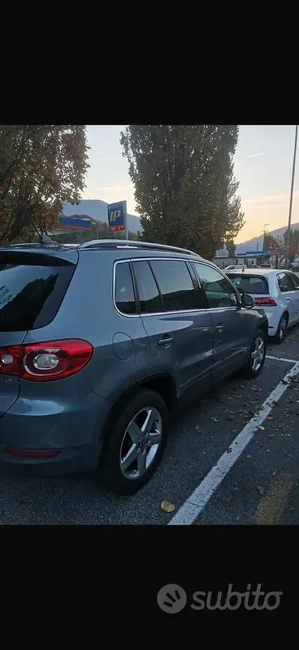 Usata VW Tiguan 140 CV (102 kW) 2009 Grigio SUV