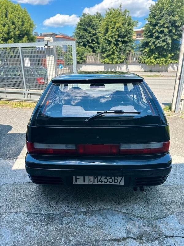 Usata Suzuki Swift 101 CV (74 kW) 1992 Nero Utilitaria