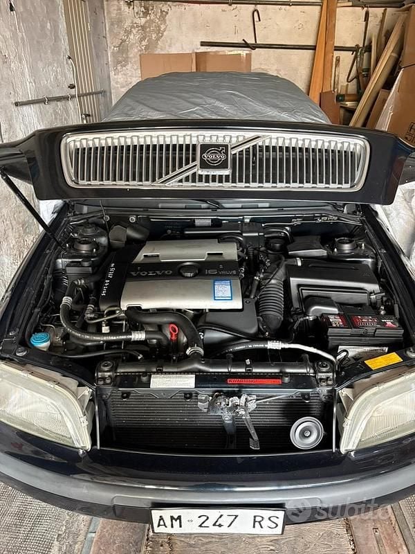 Usata Volvo V40 1997 Blu Station wagon