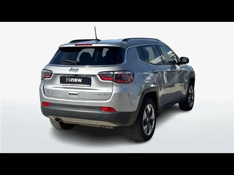 Usata Jeep Compass Limited 140 CV (102 kW) 2018 Grigio chiaro SUV