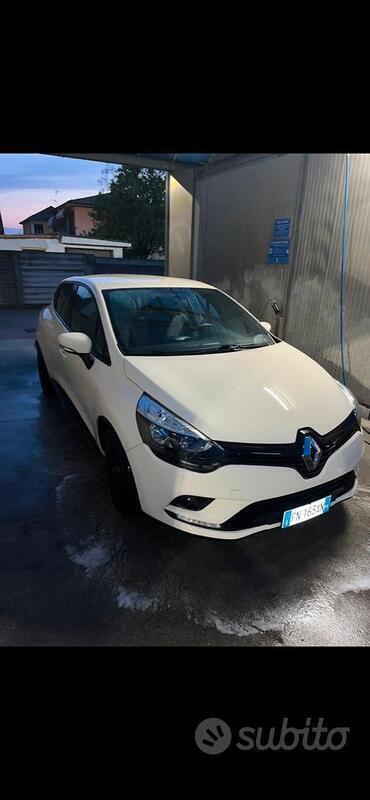 Usato 2018 Renault Clio IV Benzin 75 CV (9.990 €)