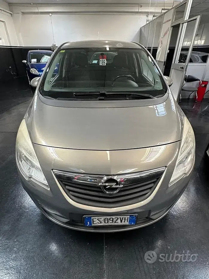 Usata Opel Meriva Cosmo 120 CV (88 kW) 2013 Grigio Monovolume