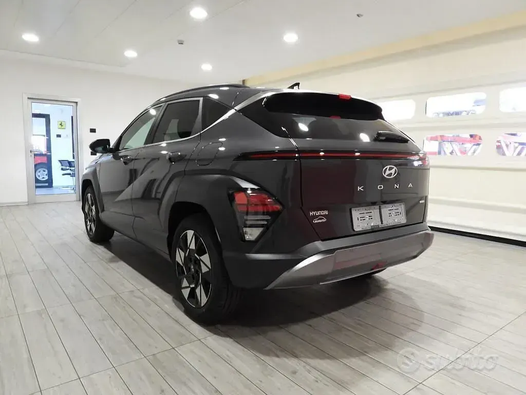 Nuova Hyundai Kona 120 CV (88 kW) 2026 Verde SUV