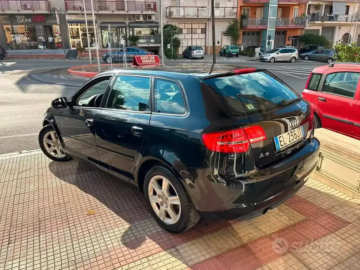 Usata Audi A3 Sportback Ambiente 90 CV (66 kW) 2011 Nero Utilitaria