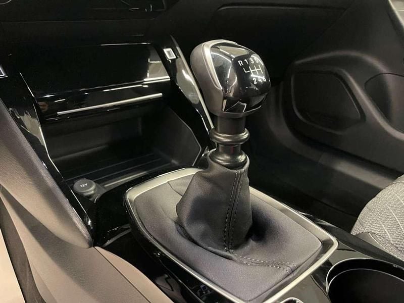 Nuova Peugeot 2008 Allure 101 CV (74 kW) 2025 Blu obsession SUV