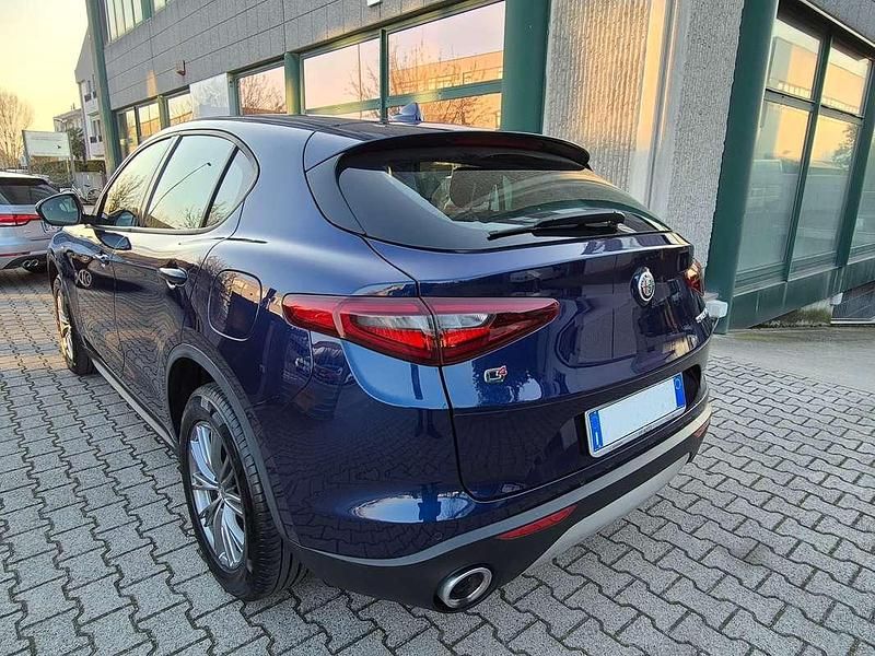 Usata Alfa Romeo Stelvio Executive 190 CV (139 kW) 2018 Blu/azzurro SUV